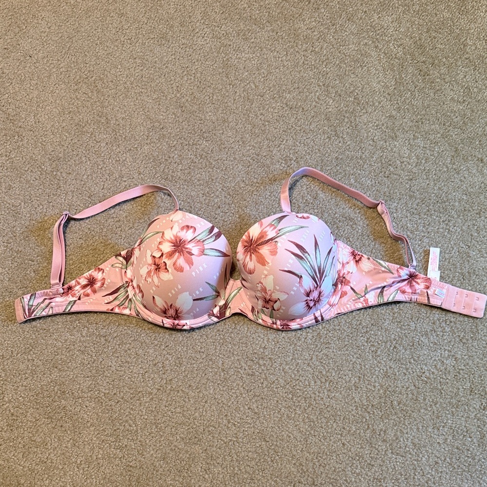 PINK Victoria's Secret Pink Floral Weae Everywhere lightly lined Bra size 36DD